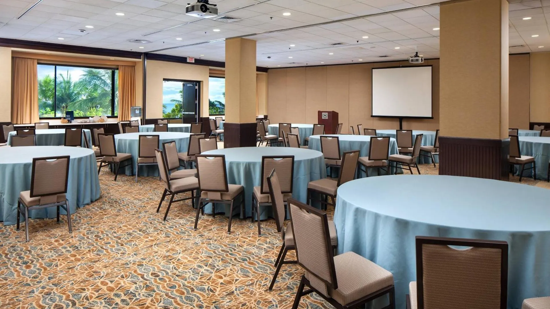 הונולולו Sheraton Waikiki Beach Resort