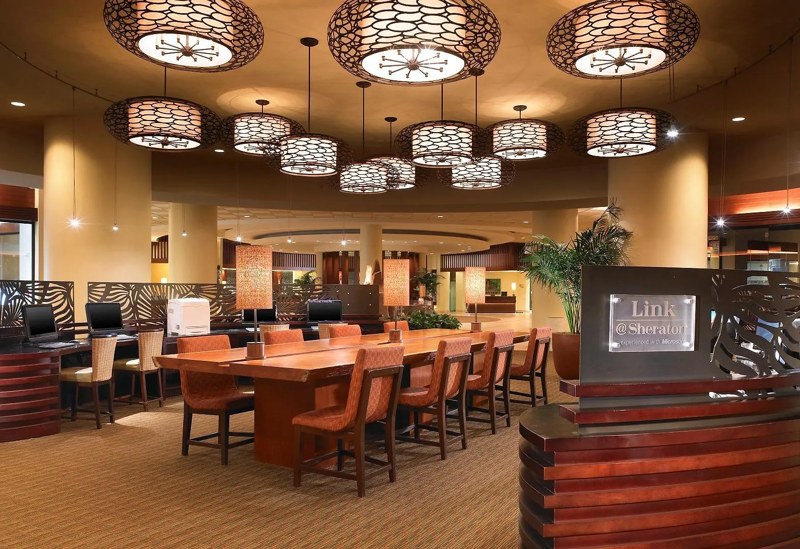 Sheraton Waikiki Beach Resort Гонолулу