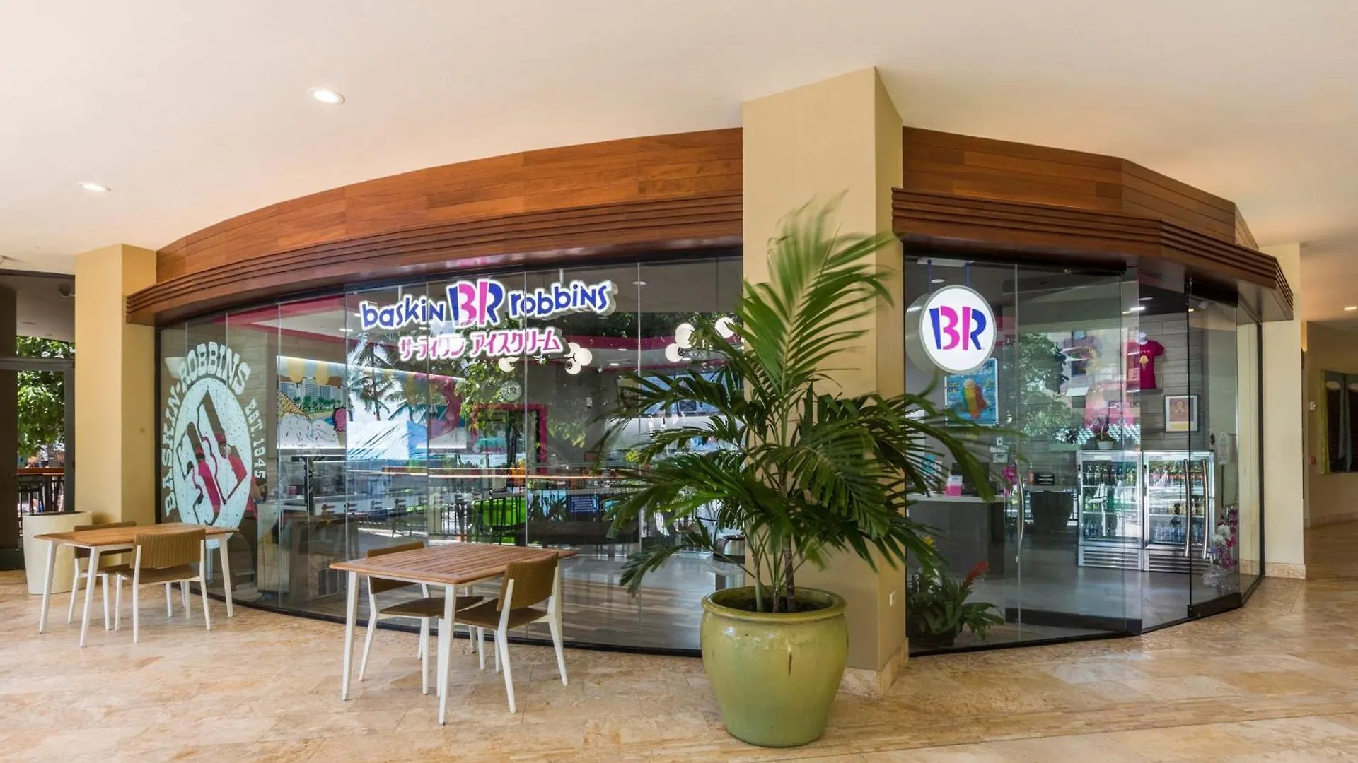 Sheraton Waikiki Beach Resort Гонолулу