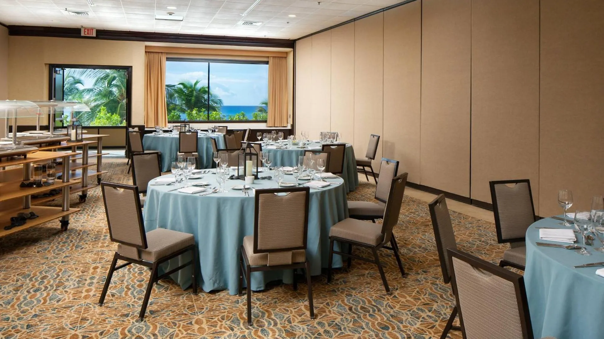 Sheraton Waikiki Beach Resort Гонолулу