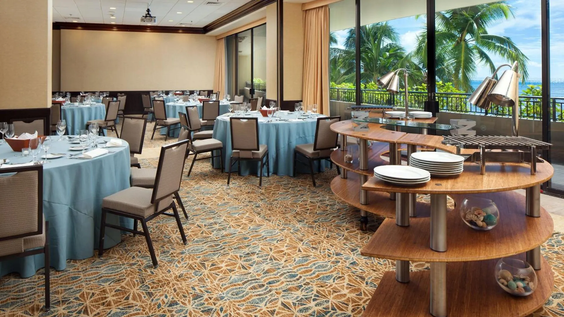 Sheraton Waikiki Beach Resort Гонолулу